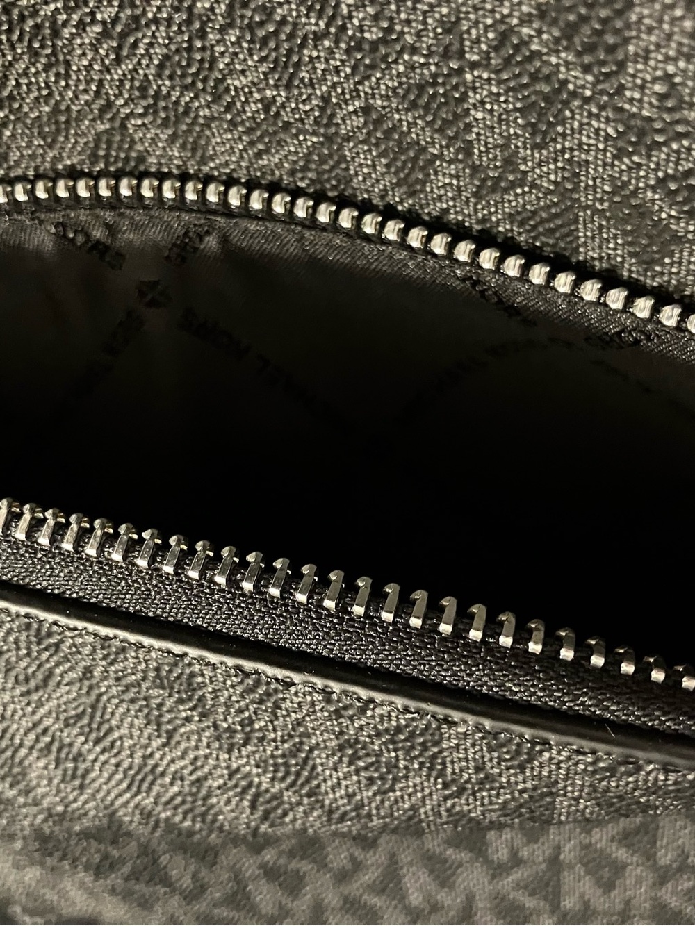 Michael Kors Sheila Signature Logo Backpack Bag - Black - Picture 6 of 7